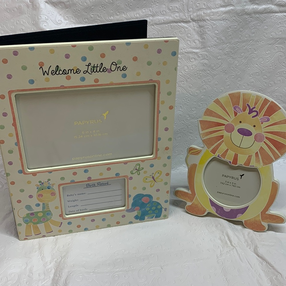 NWT Matching Infant frame and album by Papyrus